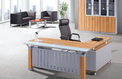 青島辦公家具班臺(tái)的材質(zhì)都有哪些？