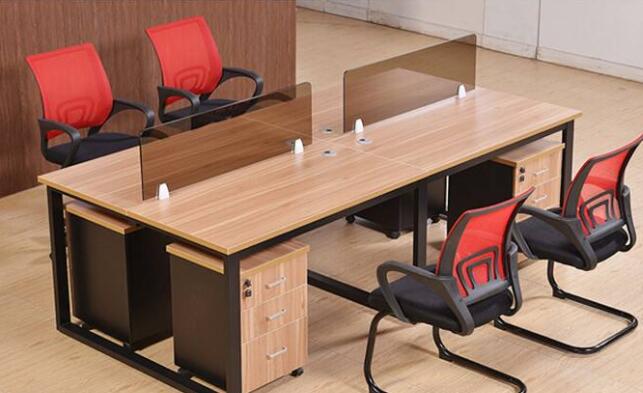 青島辦公桌椅顏色應(yīng)該如何合理搭配？