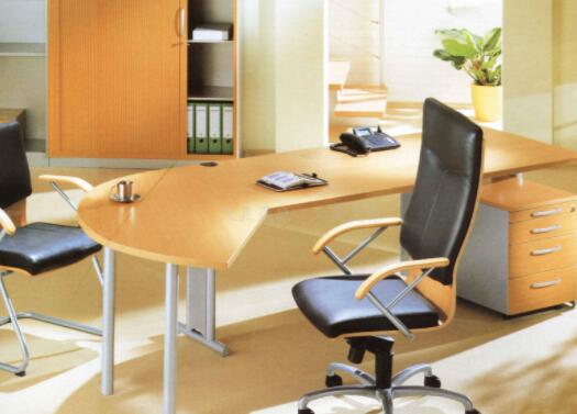 青島辦公家具廠家哪家質(zhì)量好？